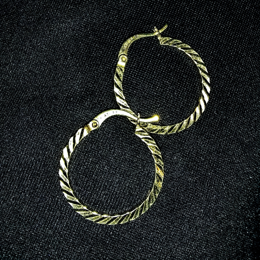 Jewelry - Picture 8 of 8